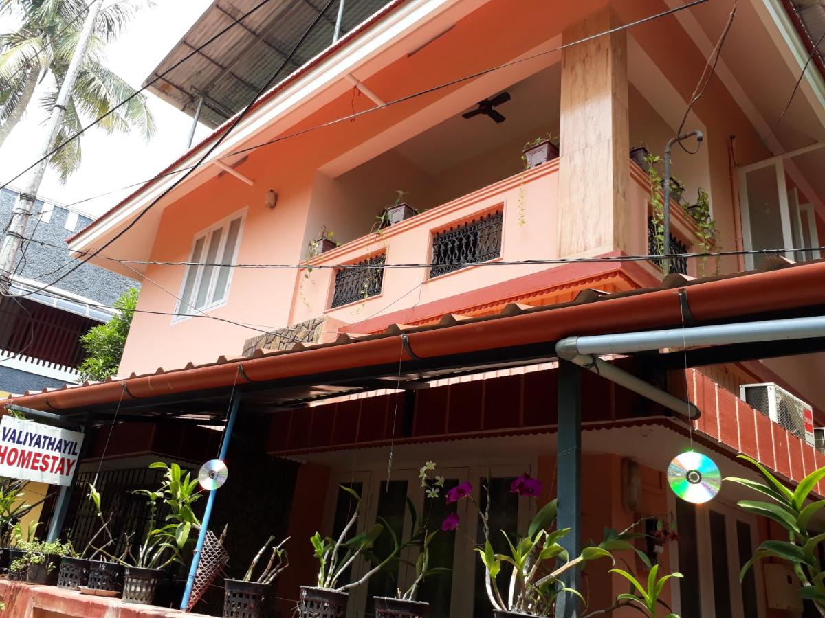 Valiyathayil Home Stay - Housity