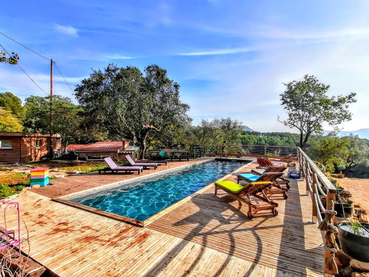 Arche de Noé atypique, bohème , nature, piscine chauffée toute l'année, spa , sauna , loisirs - Housity