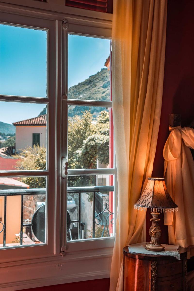 Ilion Hotel - Housity