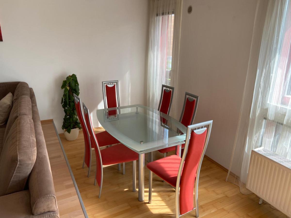 Bright apartment with a free parking garage @ Wienerberg - Housity
