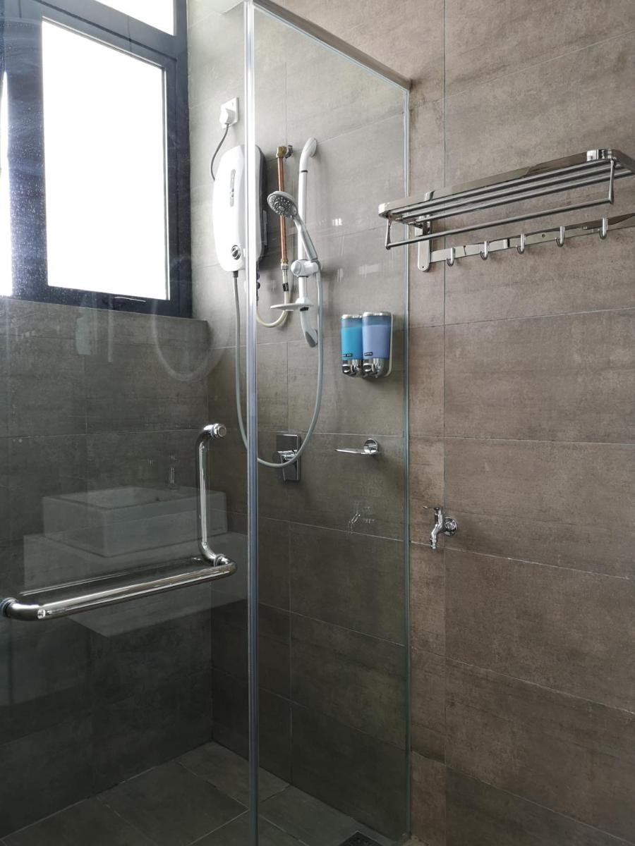 Suitetrails - H2O Residences Marine Blue by ADDS
