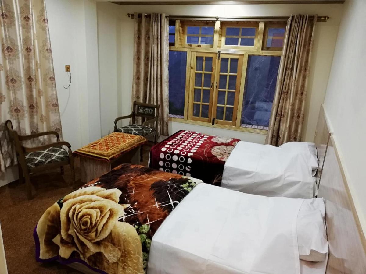 Hunza Holiday Inn - Housity