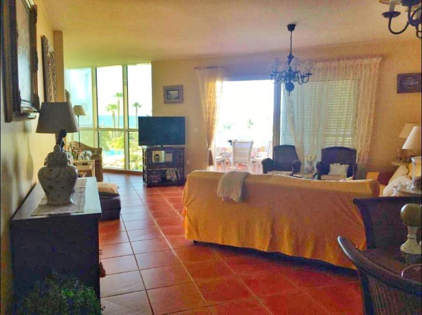 Suitetrails - Luxurious Apartment Islantilla