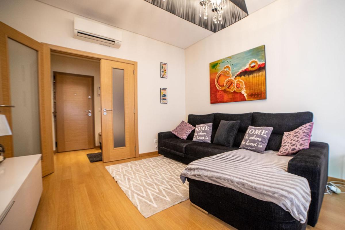 Lovely apartment near airport and Nations Park, with garage - Hizvo
