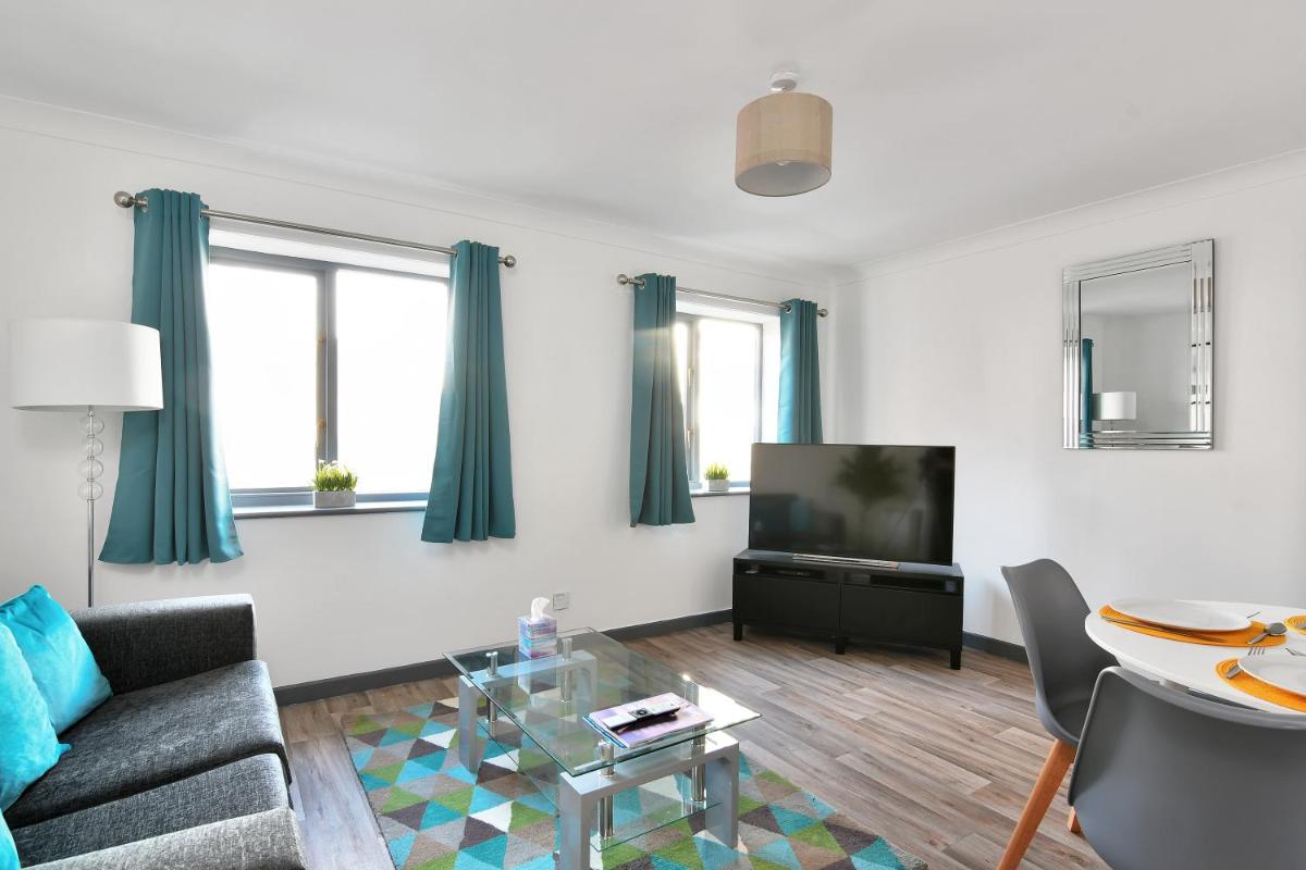 Xclusive Living Stay in City Centre, Kings Court - Housity