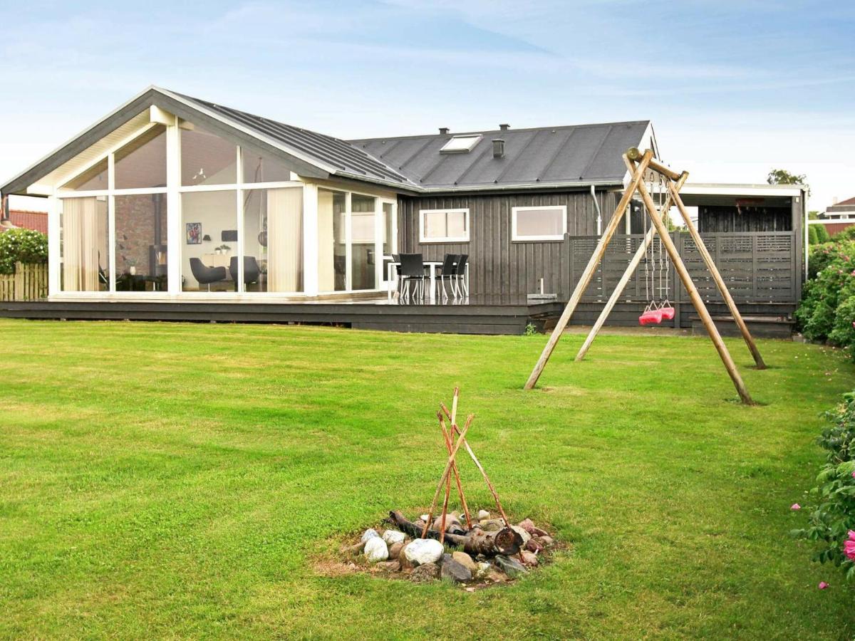 Four-Bedroom Holiday home in Bogense 2 - Housity