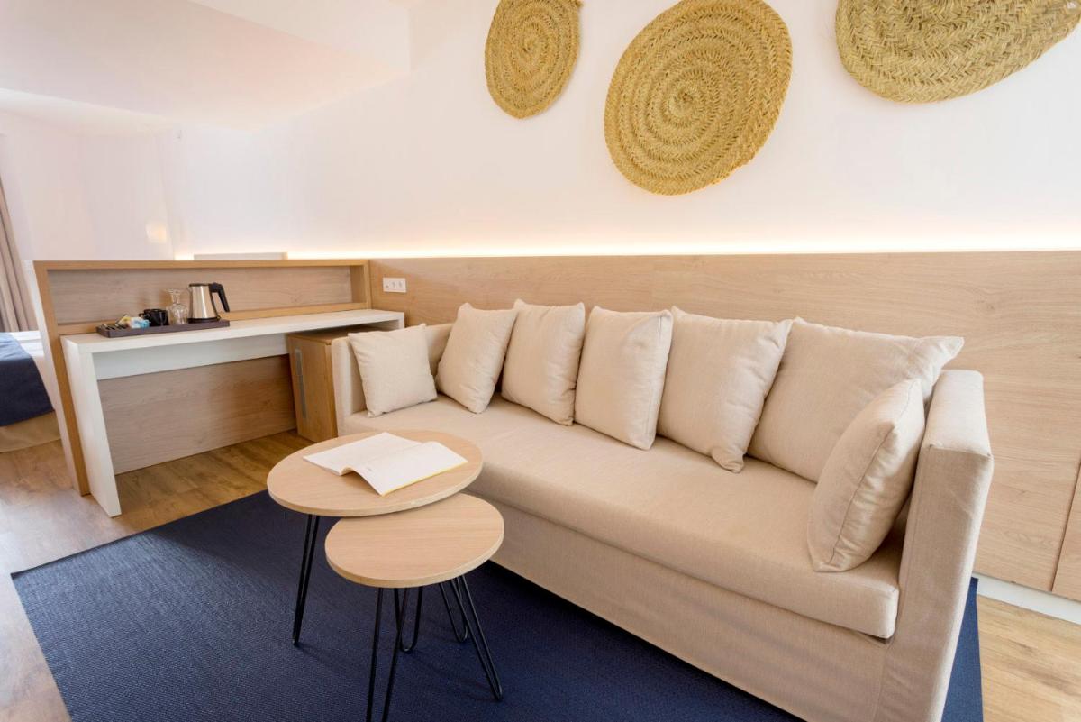 Zona de estar de Parque Nereida Suites Hotel