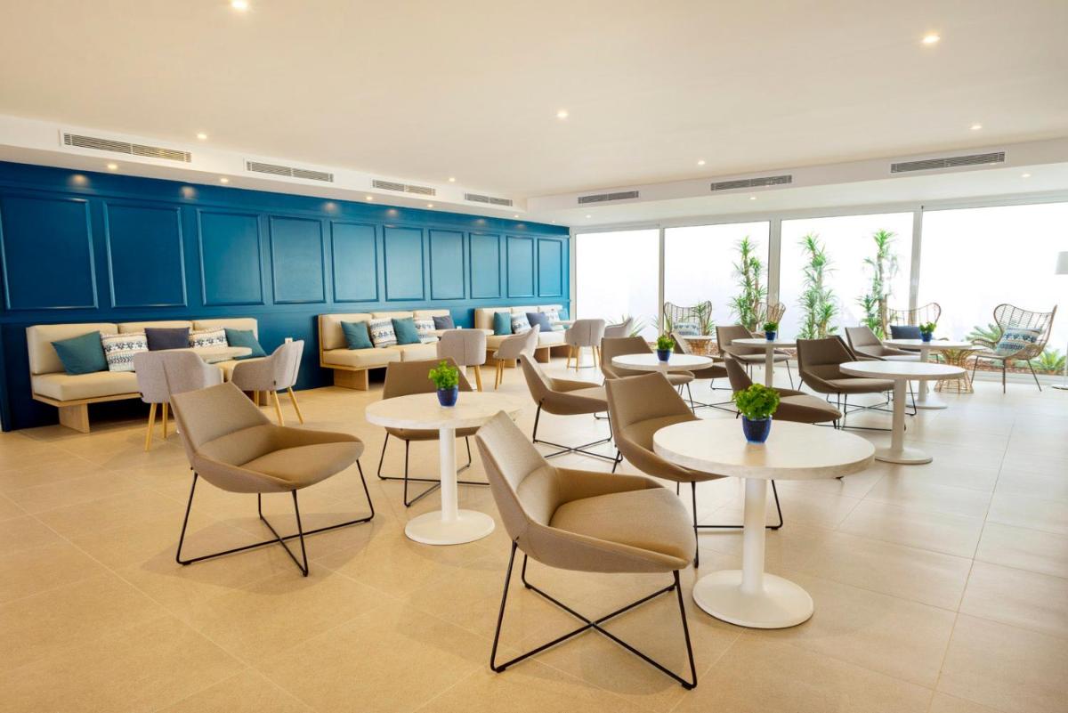 Zona de estar de Parque Nereida Suites Hotel