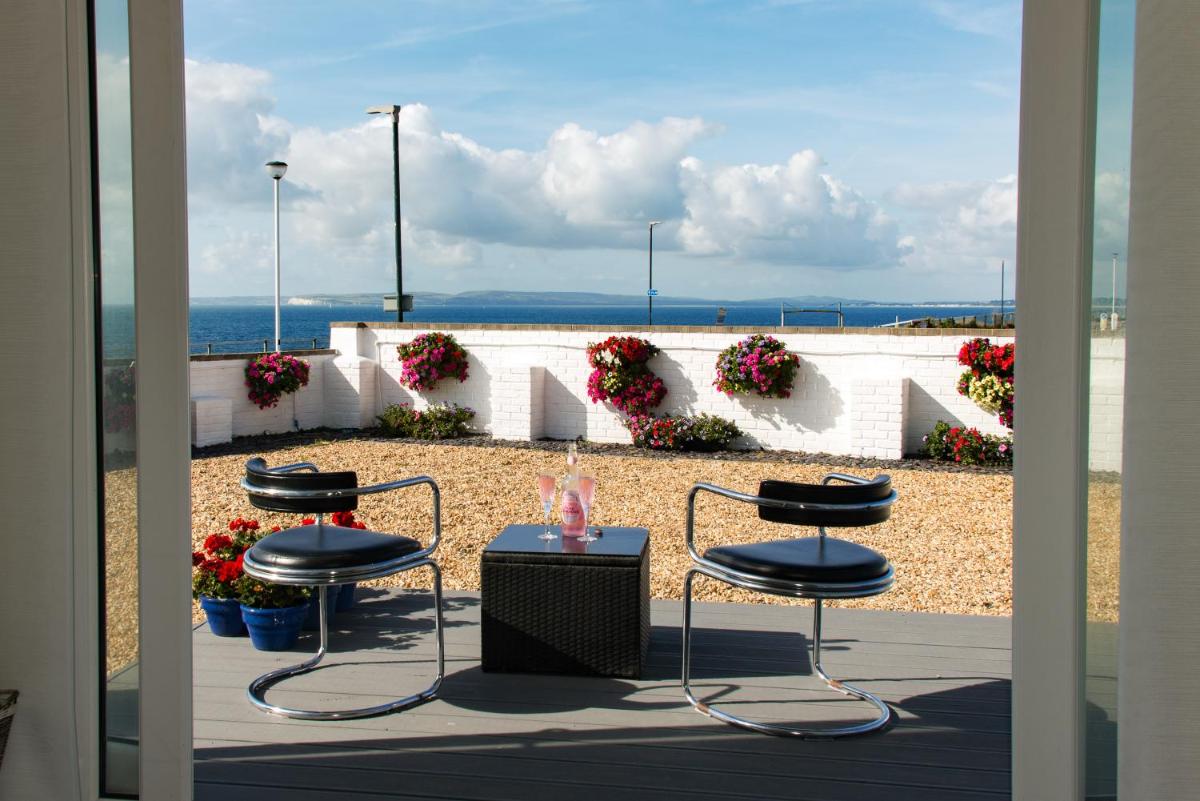 Bournemouth Beach & Sea Views - Housity