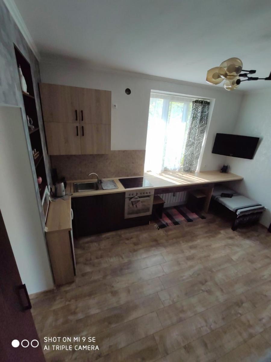 Однокімнатна квартира-студія біля парку Шевченка - Housity