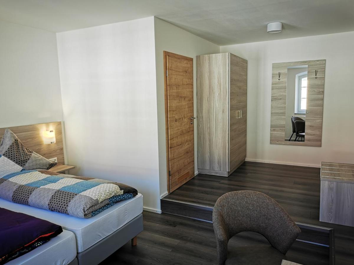 Pension unterm Schlossturm - Housity