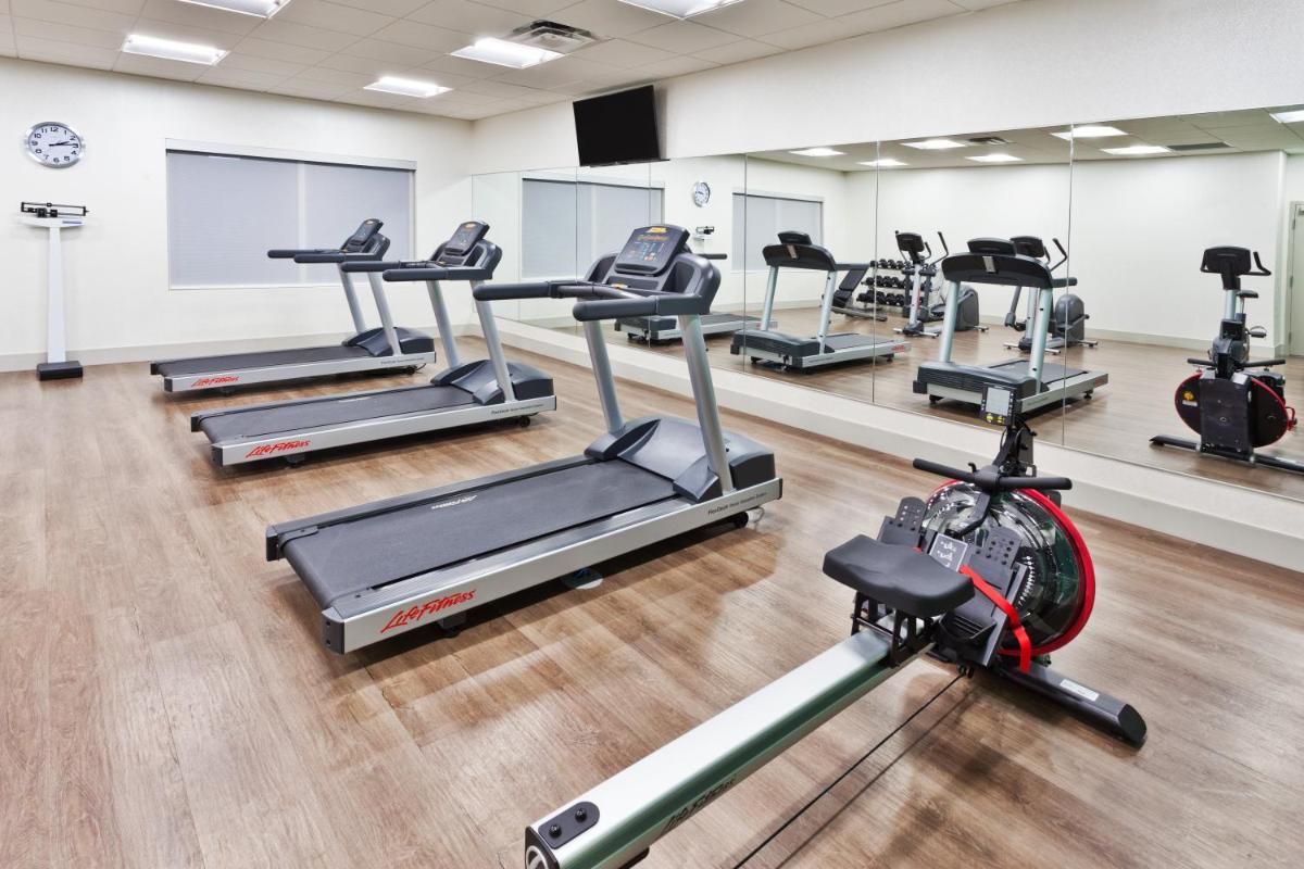 Holiday Inn Express & Suites - Cartersville by IHG - Housity