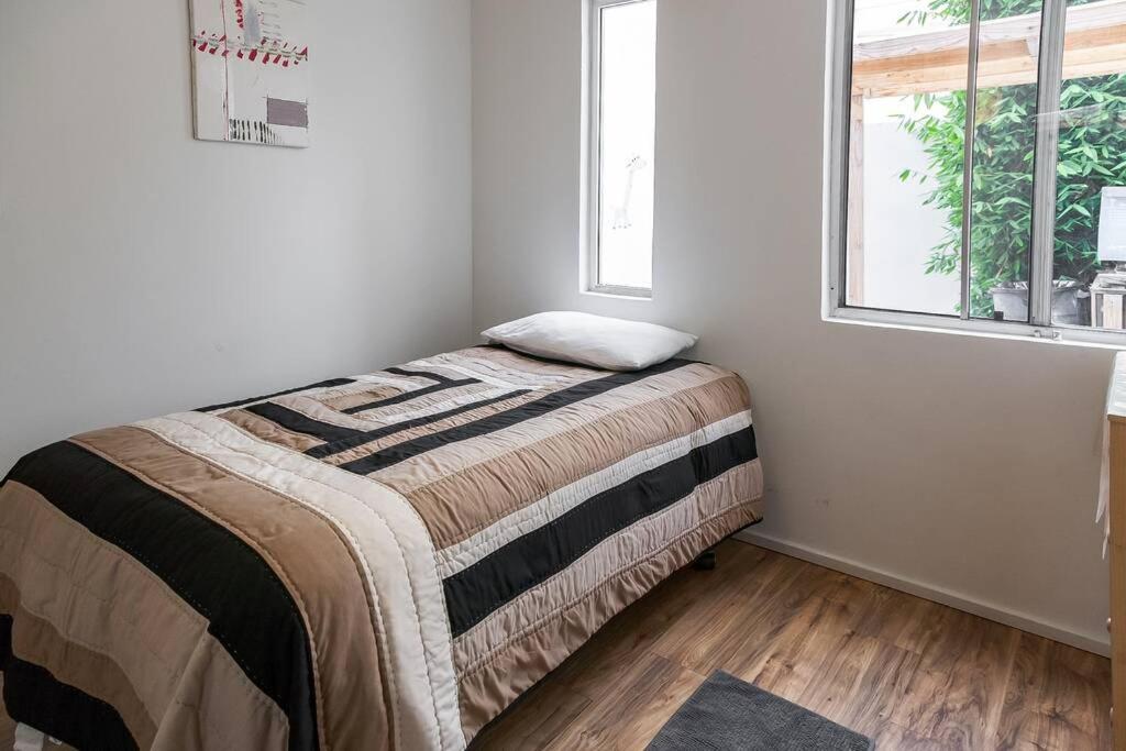 Surfboards included in your stay!!! - Hizvo
