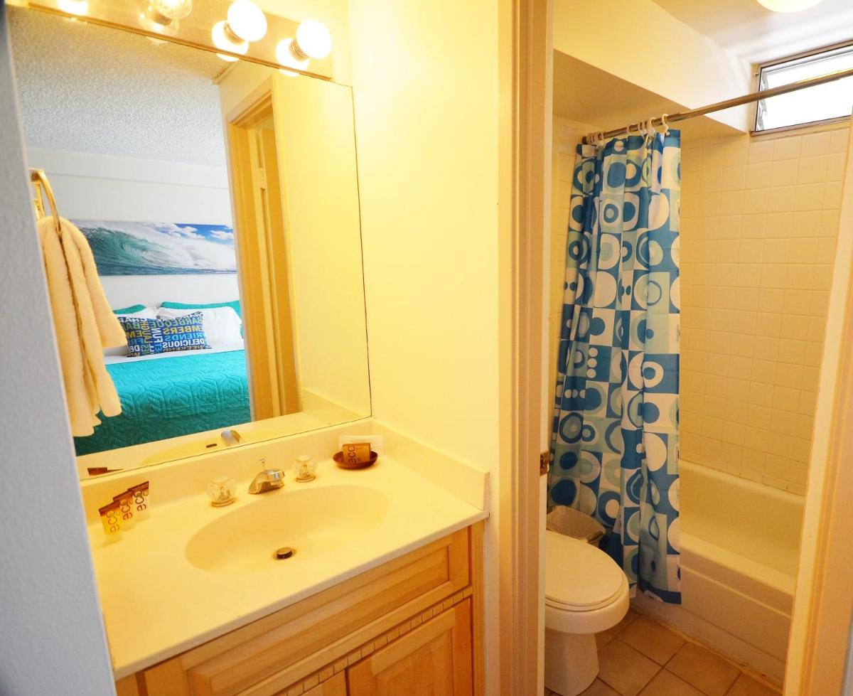 Suitetrails - Kuhio Village 810A KING Studio, Waikiki Ocean View!