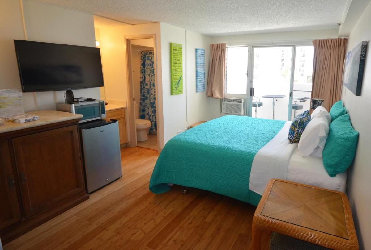Suitetrails - Kuhio Village 810A KING Studio, Waikiki Ocean View!
