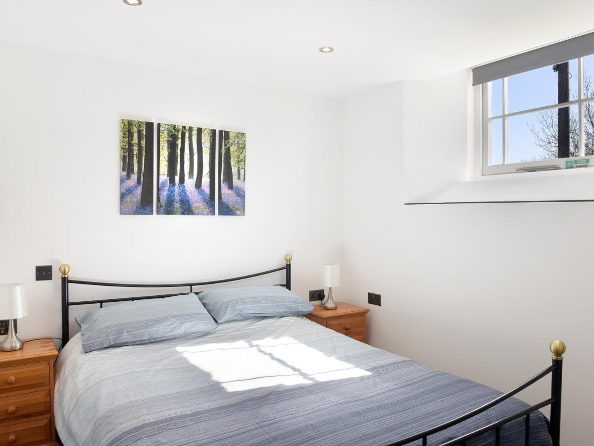 Moor View Chapel - Housity