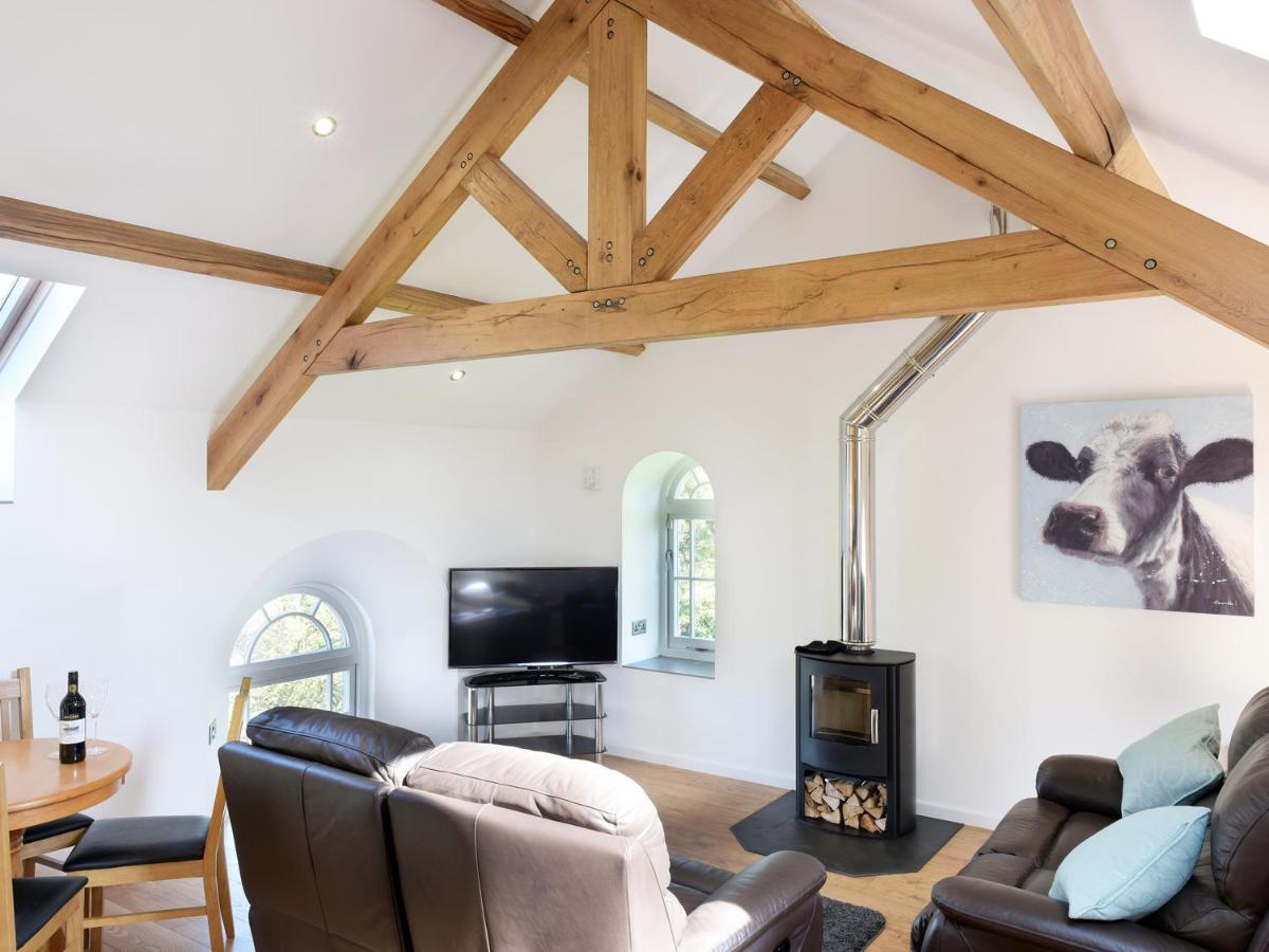 Moor View Chapel - Housity
