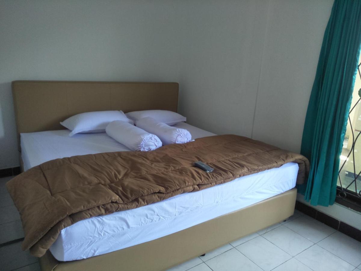 D Kir's Homestay - FULL HOUSE 5 ROOMS - Housity