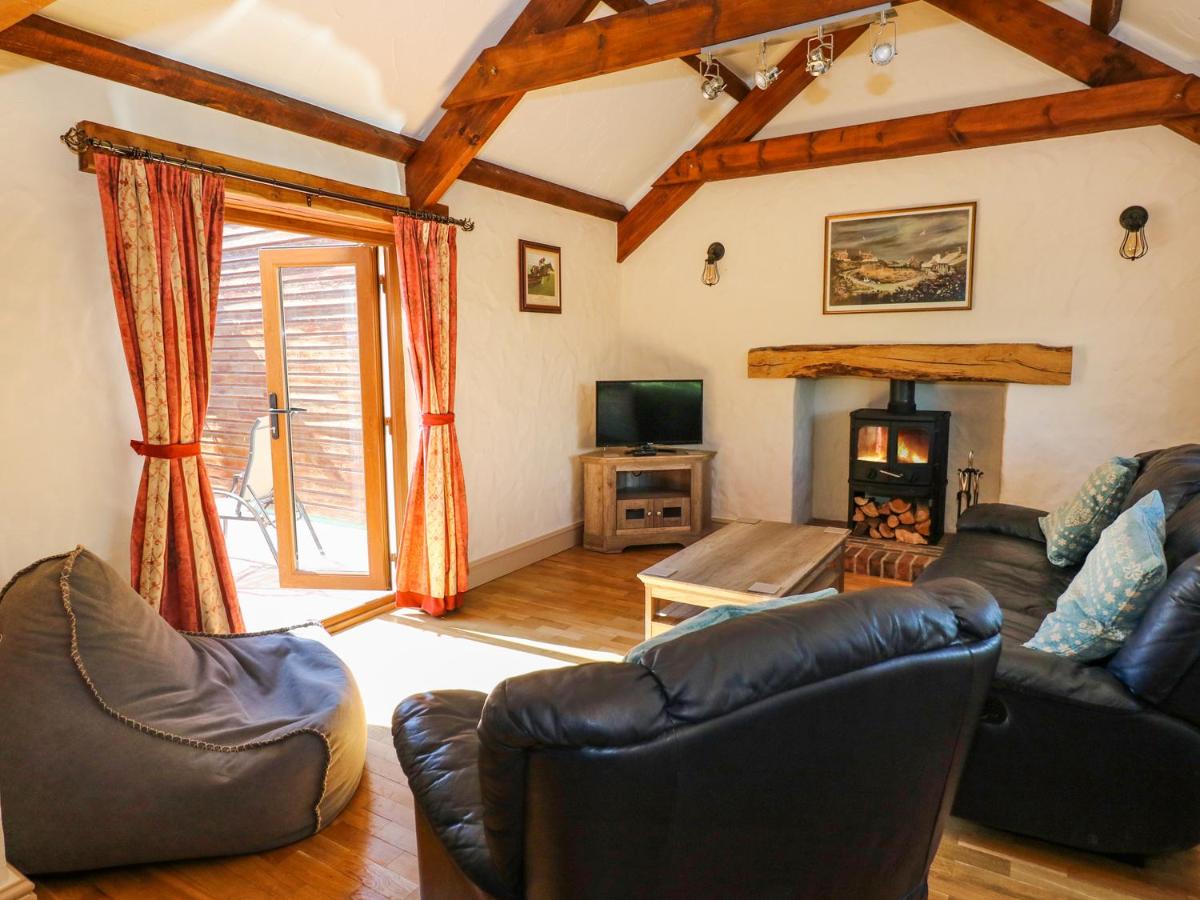 Stable Cottage - Housity