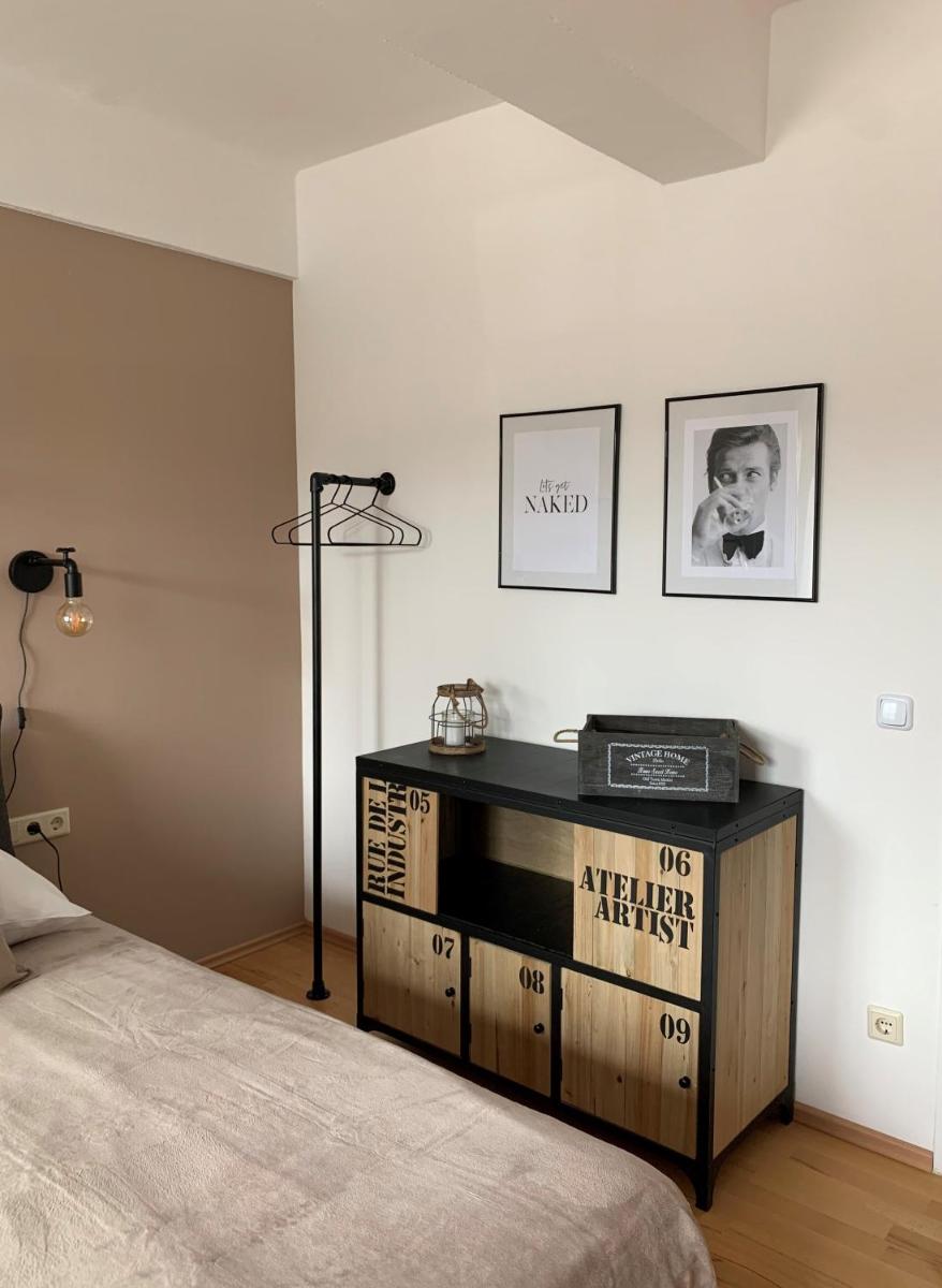 Sandra's Loft - Housity