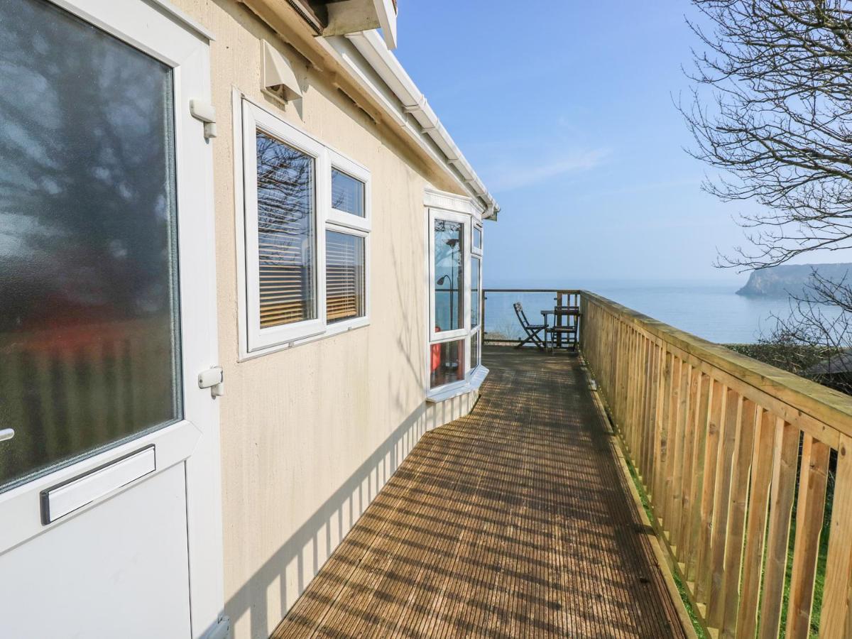 611 Atlantic View, Tenby - Housity