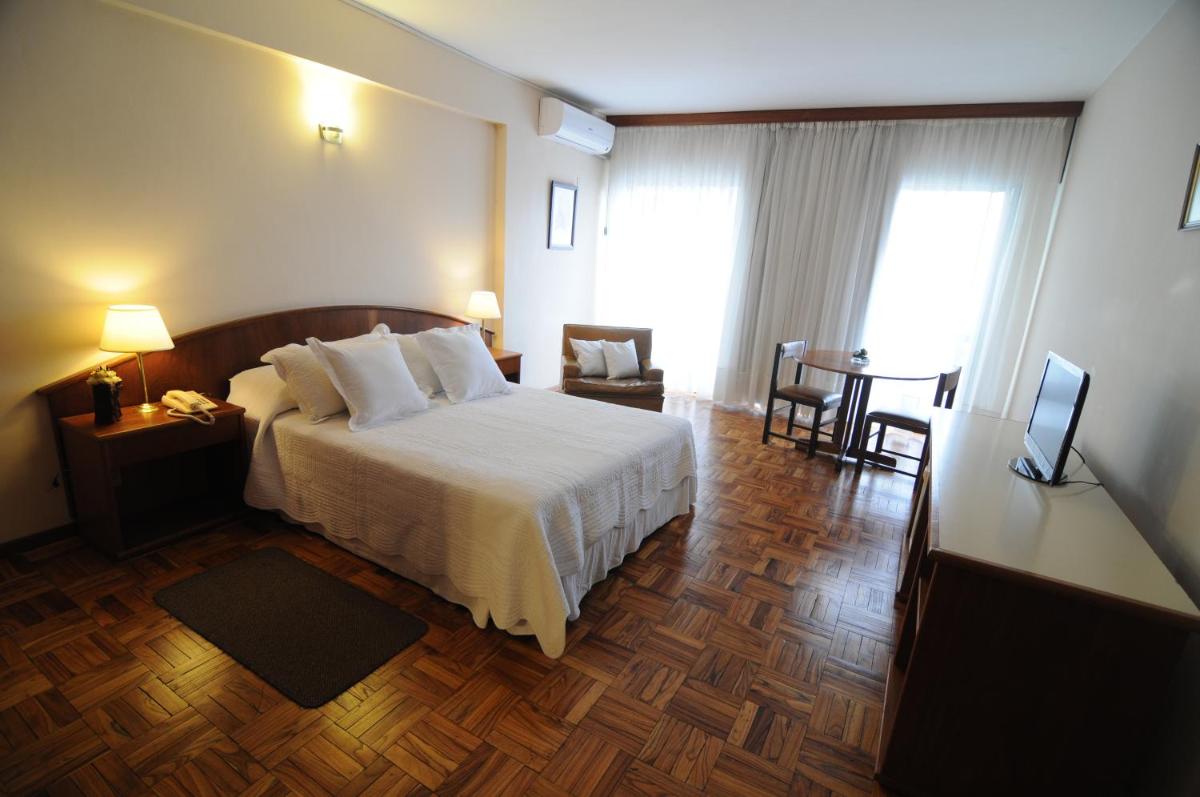 Hotel Los Cedros - Housity