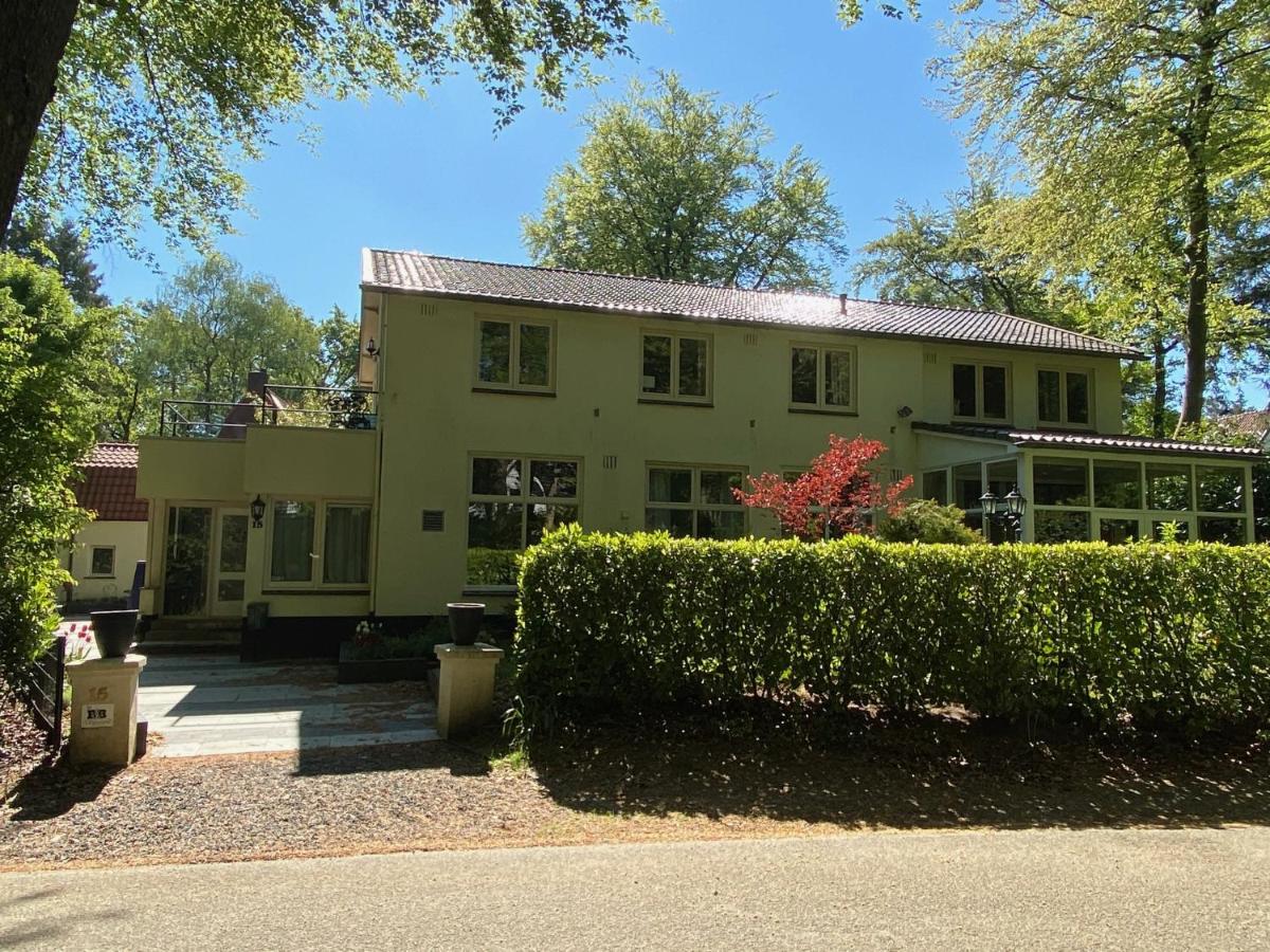 B&B In de aap gelogeerd - Housity