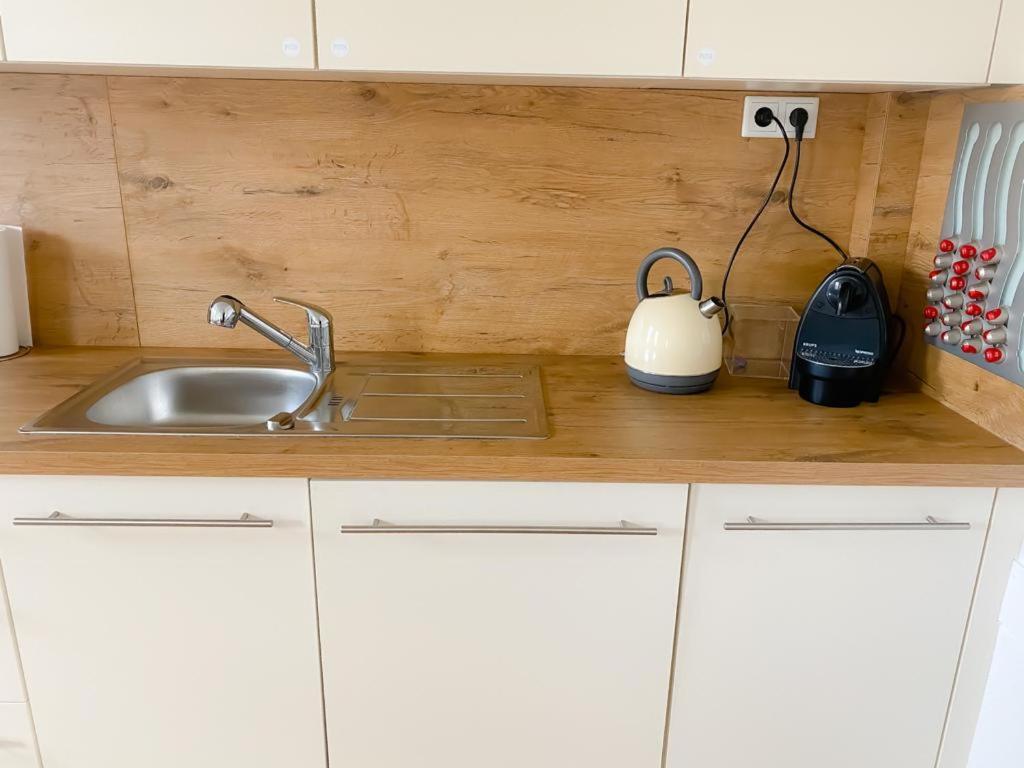 Schöne Aussicht, Wallbox, 70qm, kontaktloser Check-in - Housity