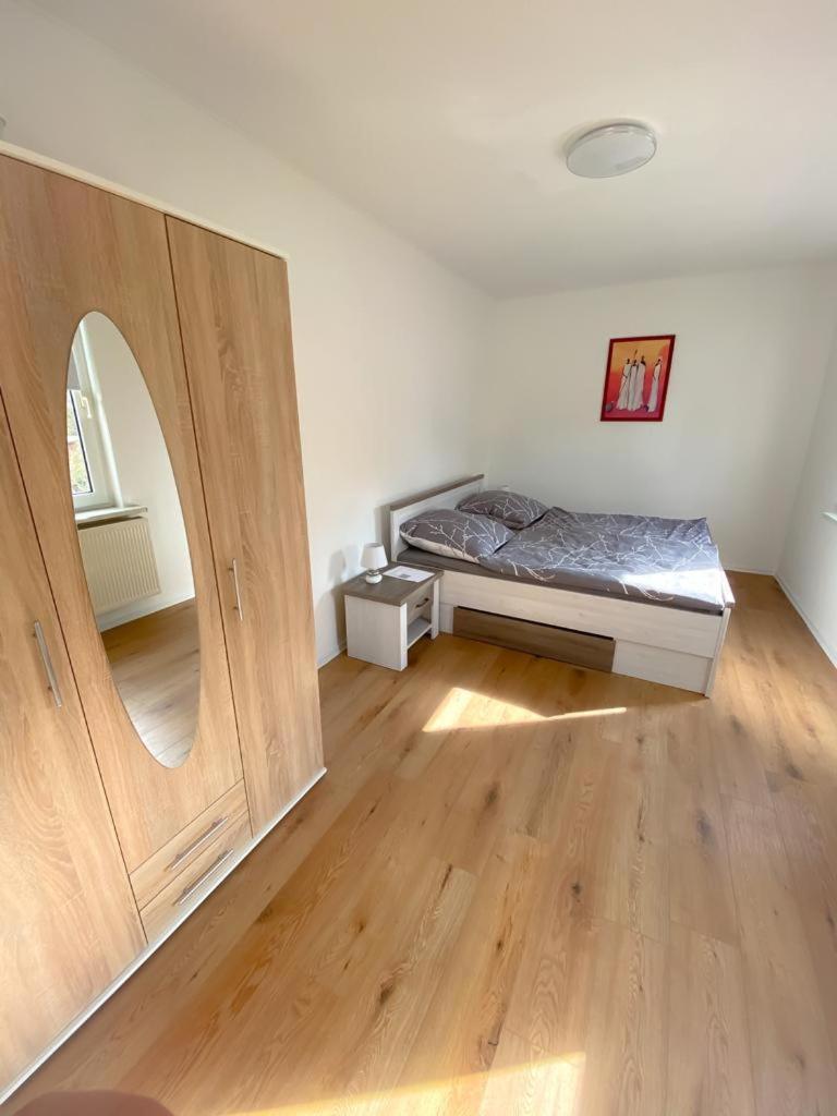 Schöne Aussicht, Wallbox, 70qm, kontaktloser Check-in - Housity