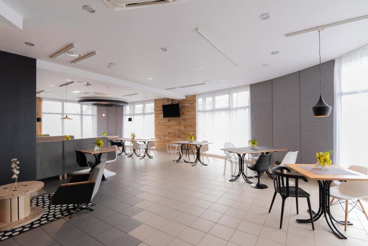 Hotel Miastova - Housity