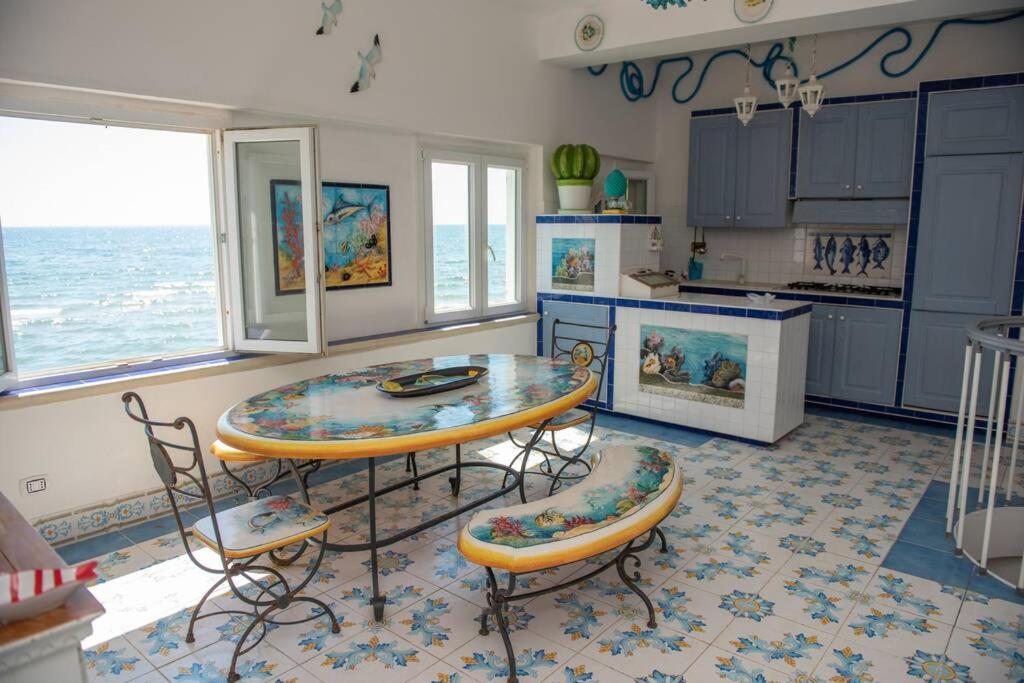 Villa Paola sullo scoglio - Housity