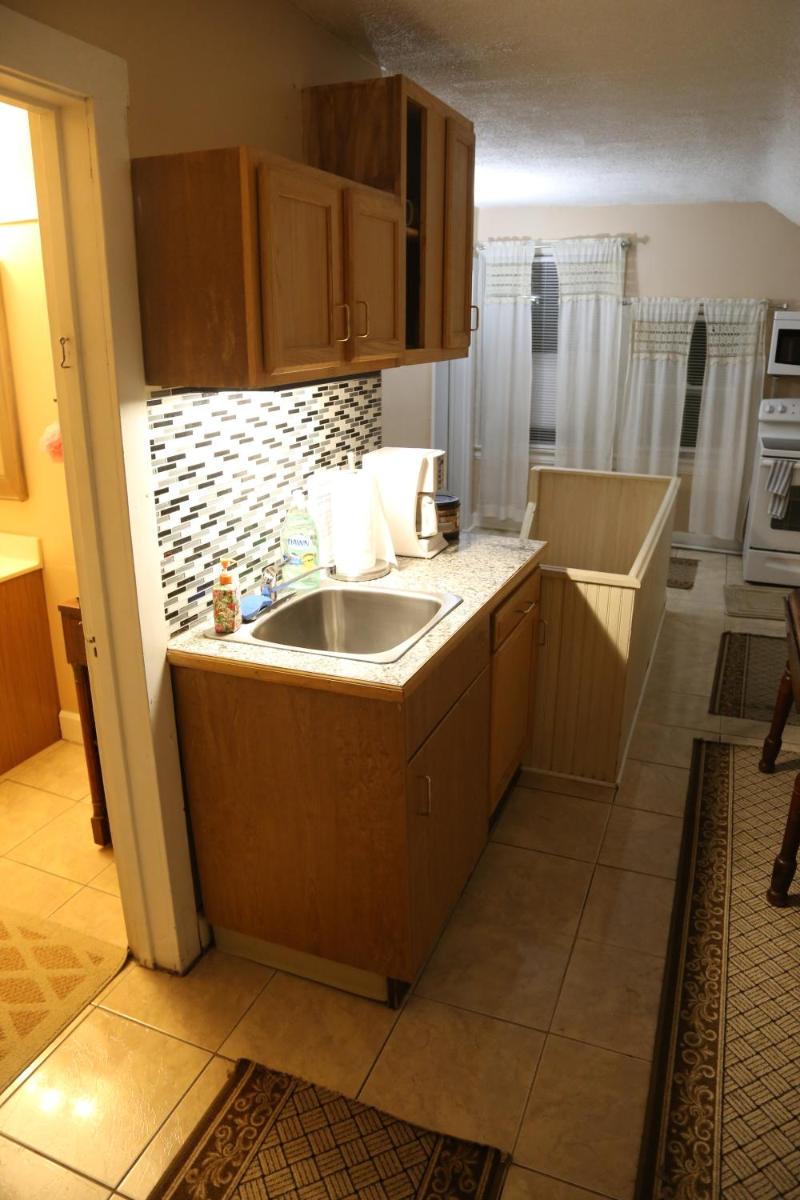 Charming 2BD near UC, Hospitals,ZOO - Housity