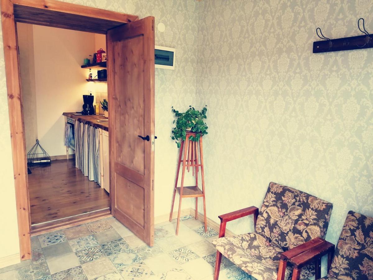 Kärdla Retrovisiit Saima - Housity