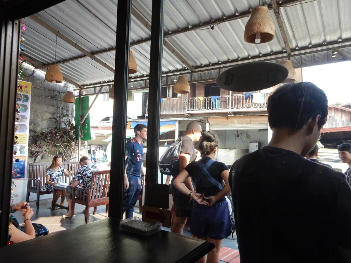 Suitetrails - Vang Vieng Camellia Hotel