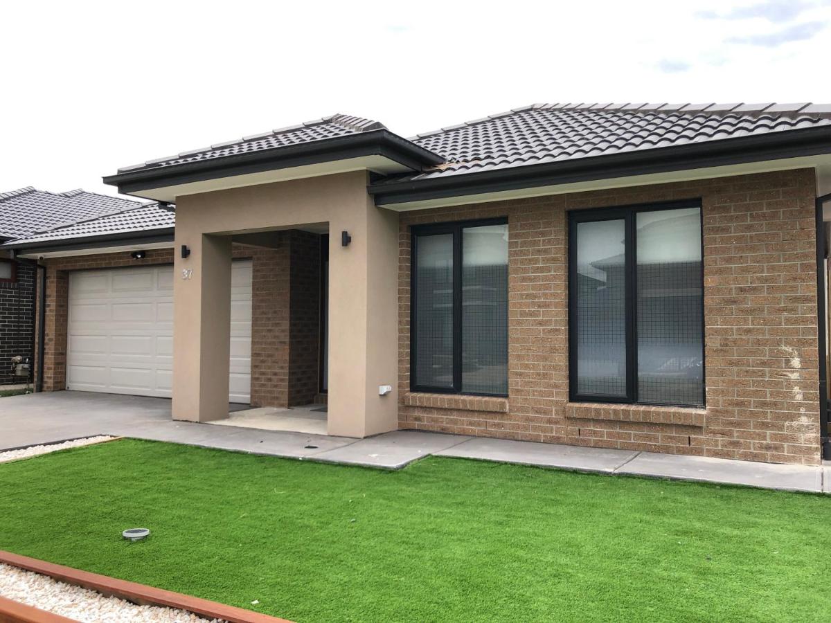 Apple House Upper Point Cook - Housity