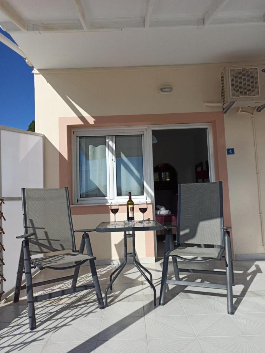 Wave Marathias Apartments - Housity