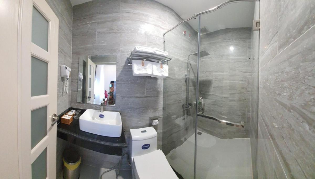 Royal Hotel - Housity