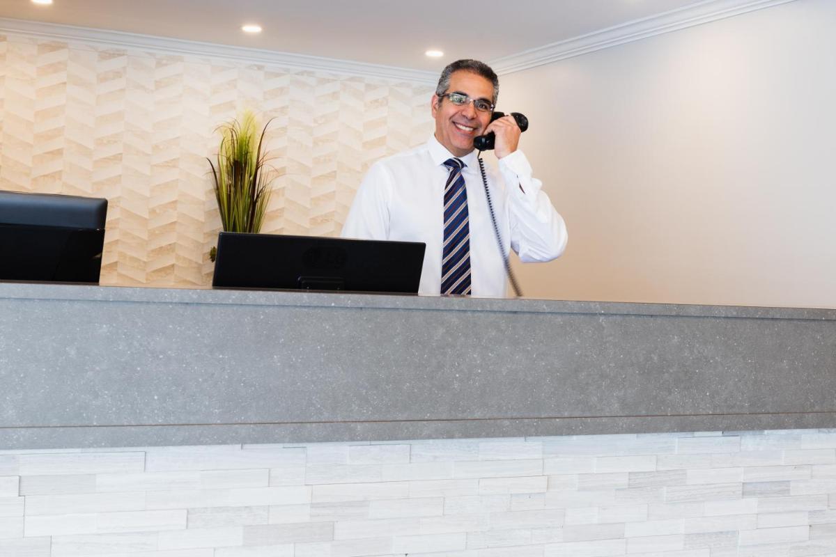 Suitetrails - Adam's Airport Inn