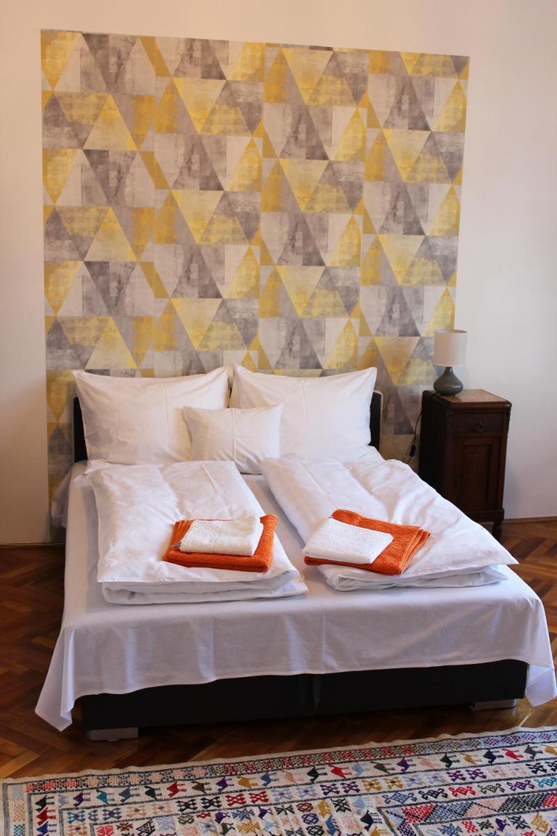 Csilla Home Apartman - Housity