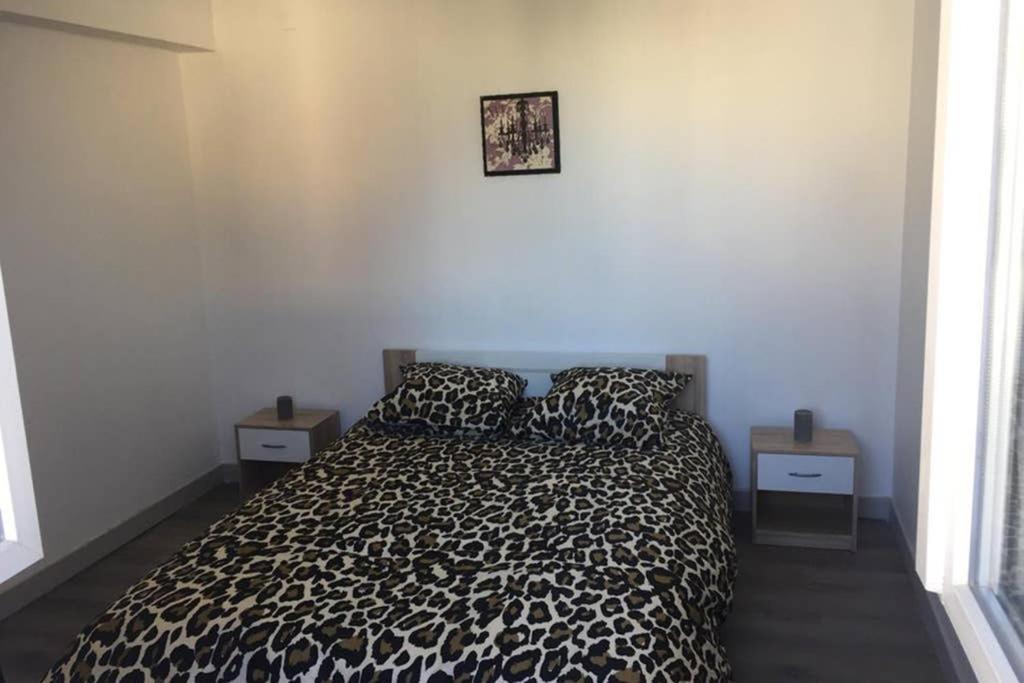 F2 agréable proche de toute commodité - Housity