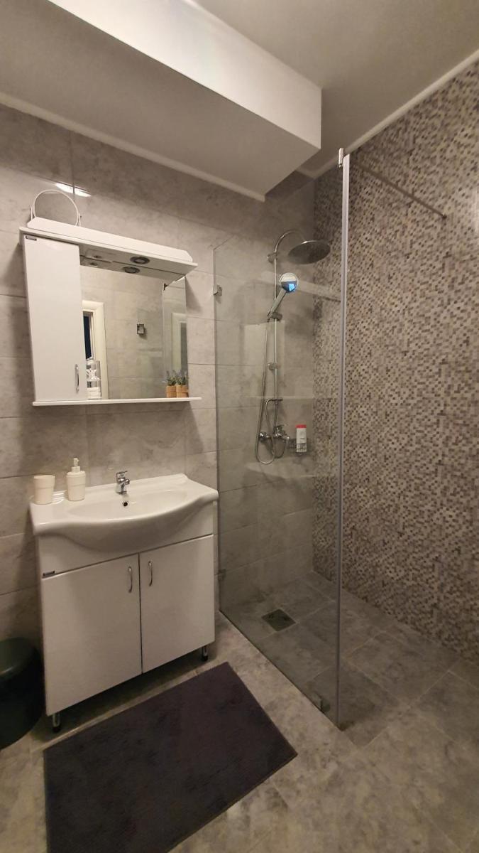 Apartments Spring - Housity