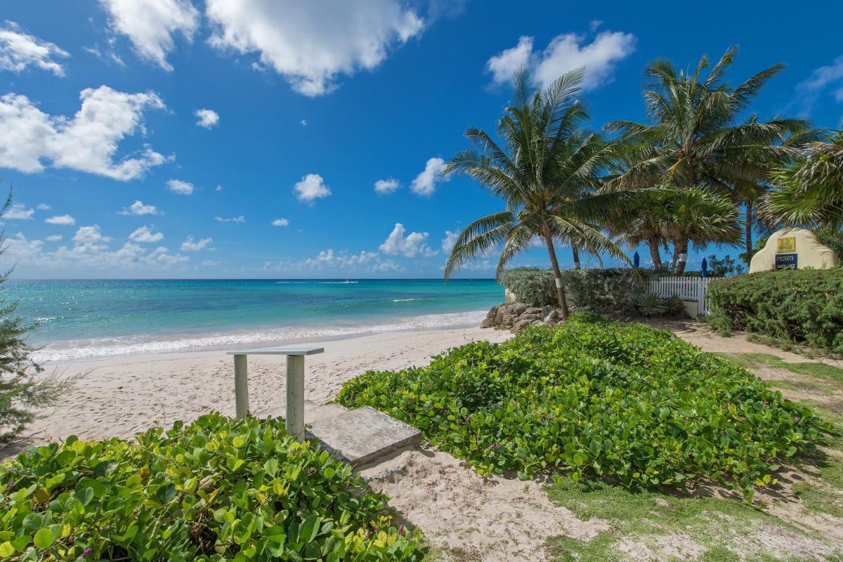 Maxwell Beach Villas - Housity