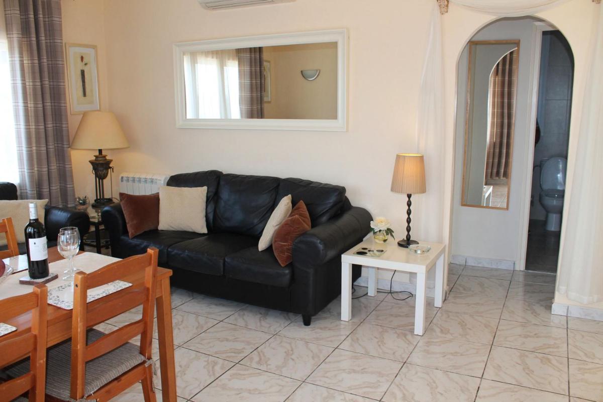Alemanya 22 privat pool Estartit - Housity