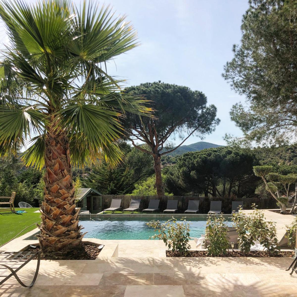 HomeStay Bormes - Housity