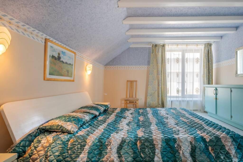 Cozy private 4 bedroom house near seaside (700m) - Housity