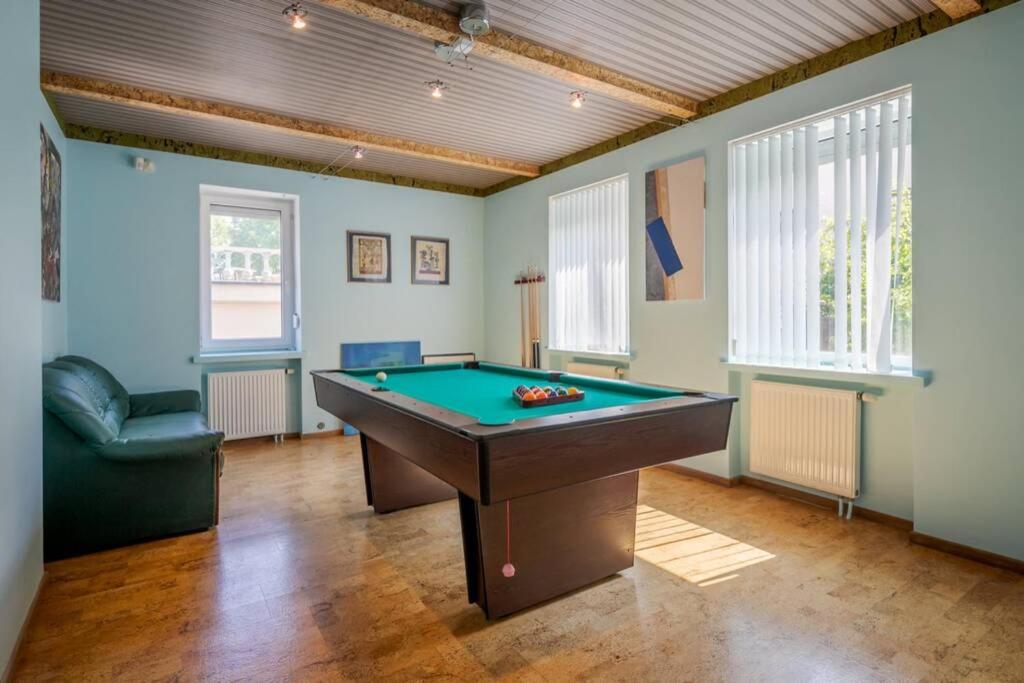 Cozy private 4 bedroom house near seaside (700m) - Hizvo