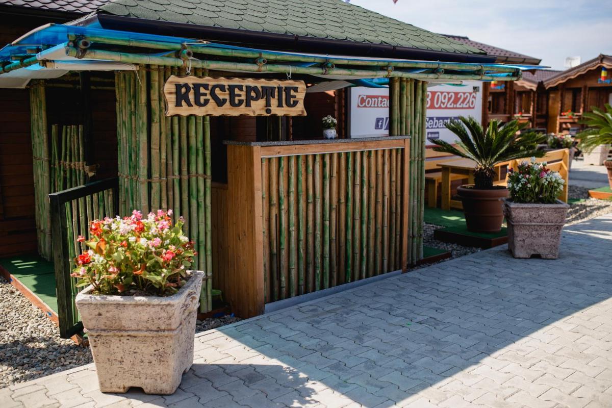 Casute Sebastian Baile Figa - Housity