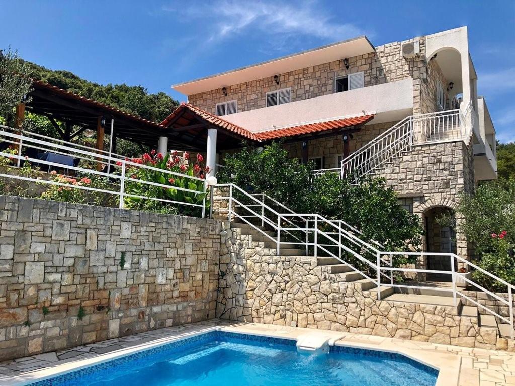 Villa Šolta - Housity