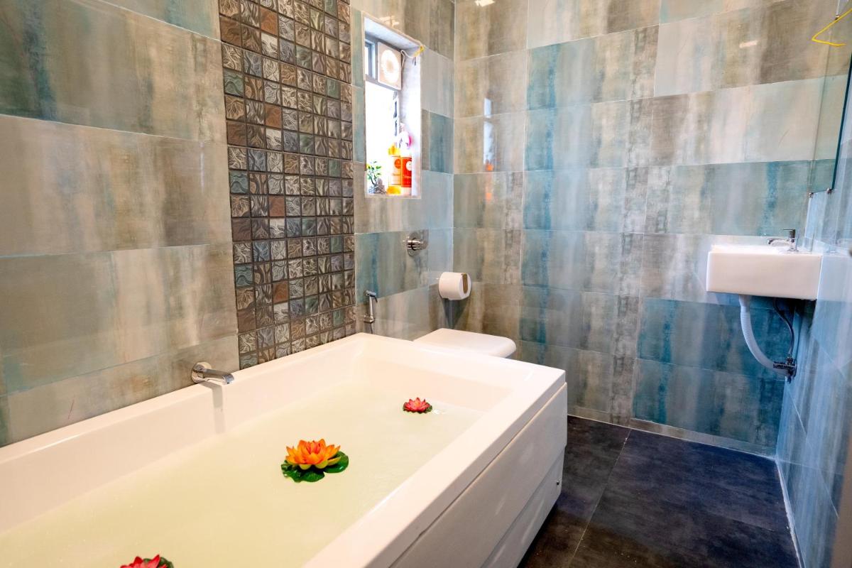 OSI Apartments Andheri West - Housity