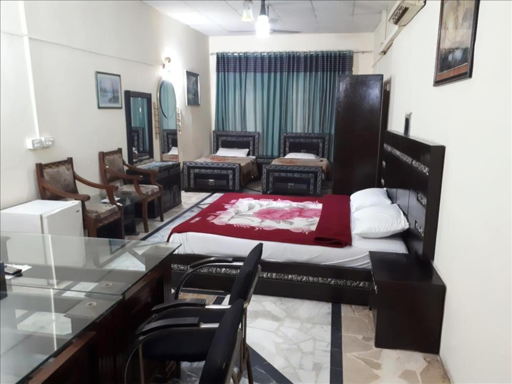 Hotel Luxury Palace - Housity